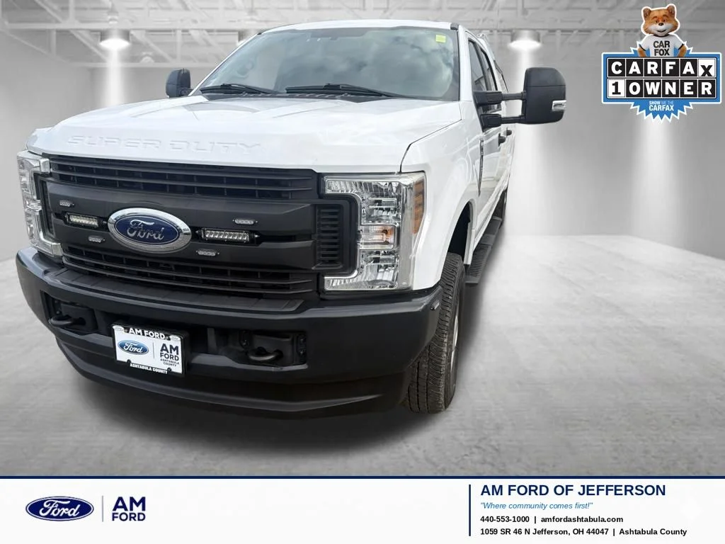 Used 2019 Oxford White Ford XL image 1