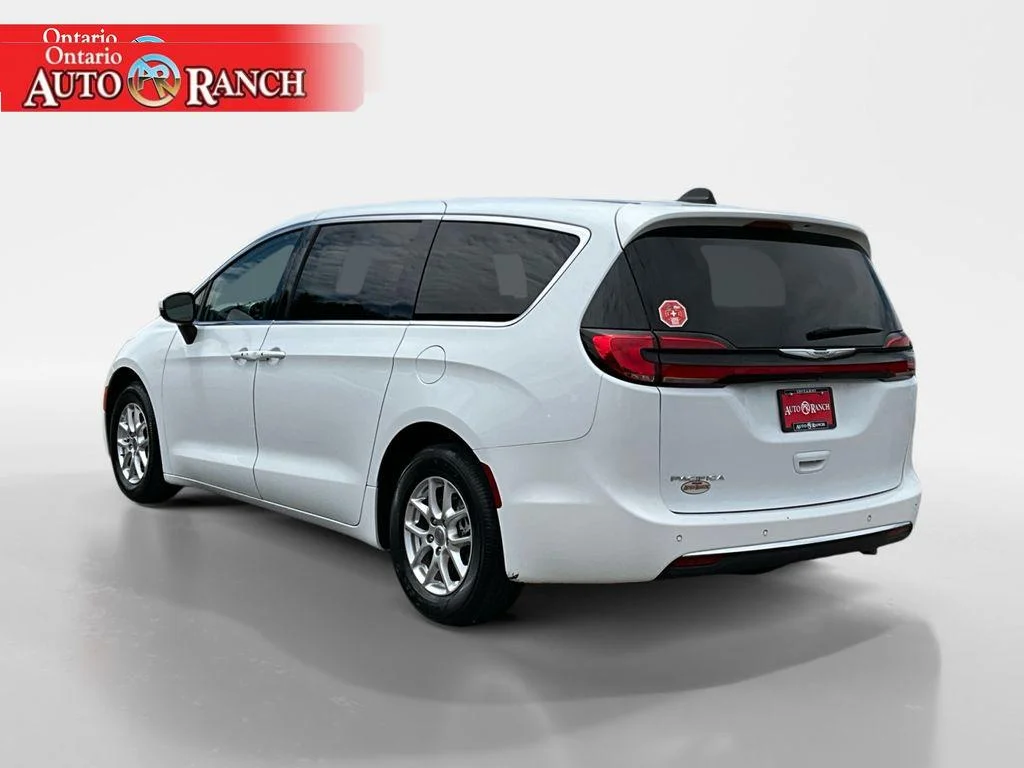 Used 2023 Bright White Clearcoat Chrysler Touring L image 3