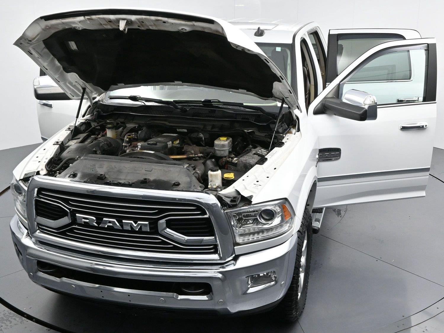 Used 2018 Bright White Clearcoat Ram Longhorn image 45