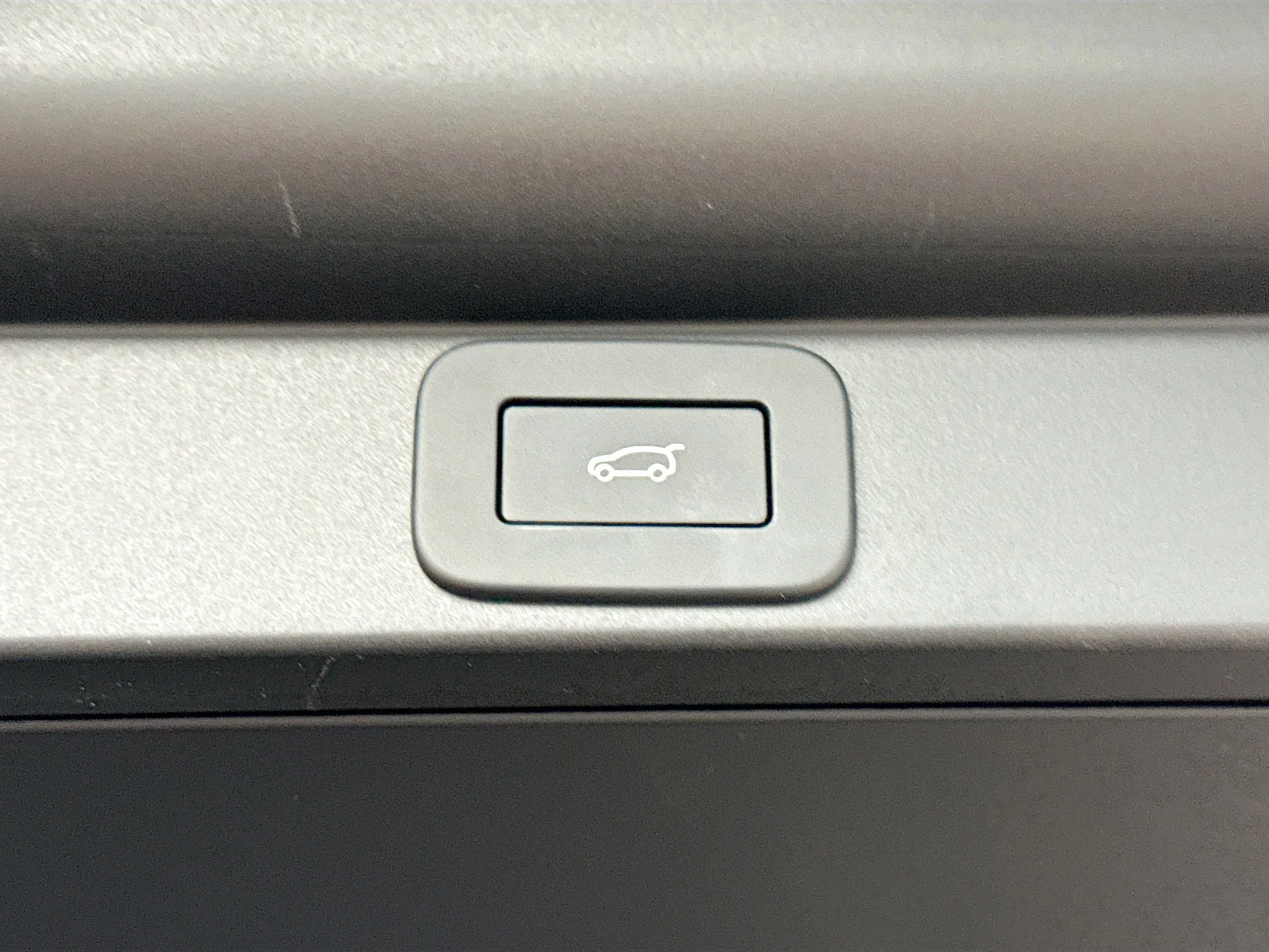 New 2026 Sunset Gold SV Bespoke Ultra Metallic Gloss Land Rover Autobiography image 13