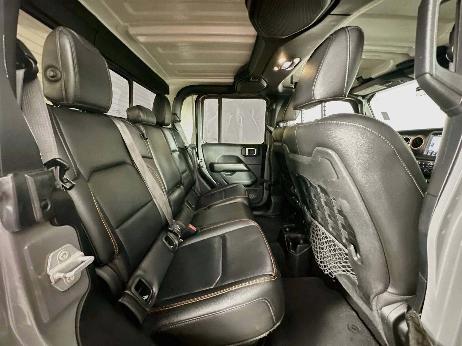 Used 2021 Sting-Gray Clearcoat Jeep Mojave image 28
