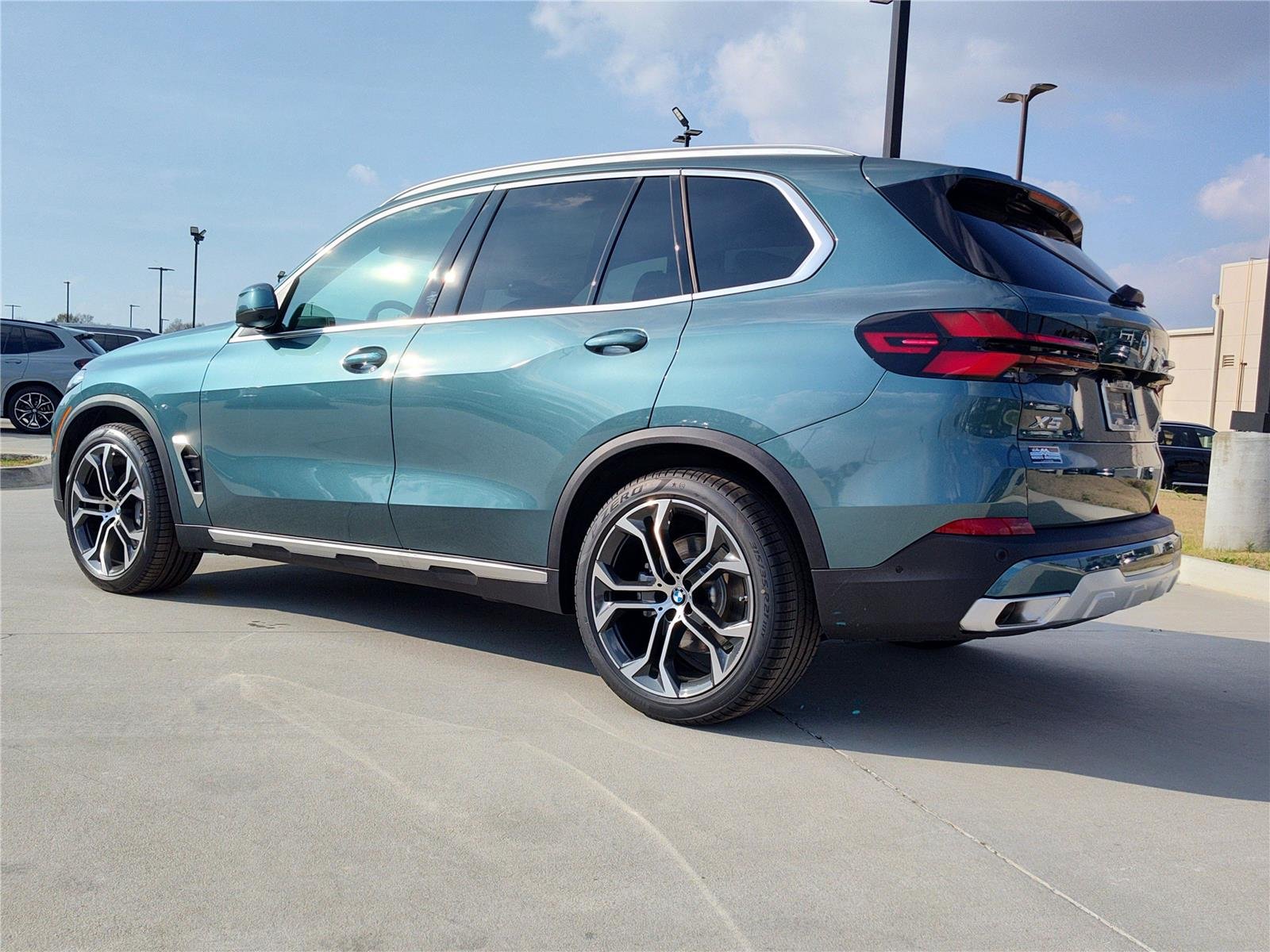 New 2026 Blue Ridge Mountain Metallic BMW sDrive40i image 3