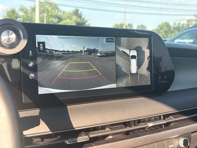 Certified Used 2025 White Hyundai SEL Premium image 20
