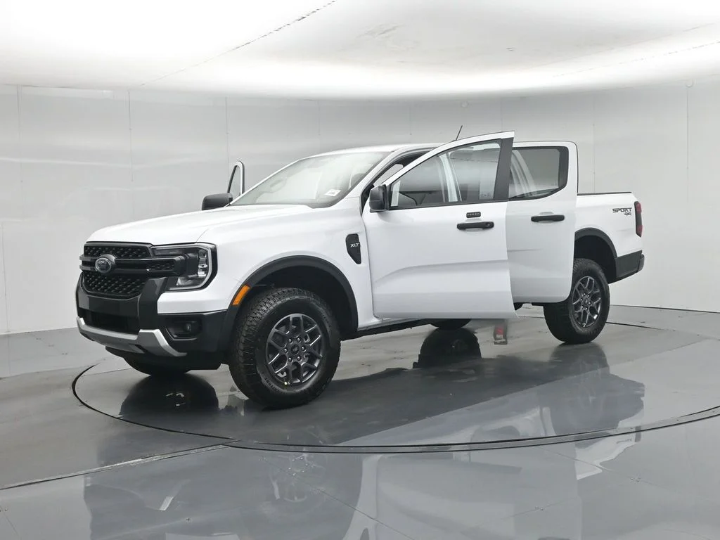 New 2026 Oxford White Ford XLT image 27