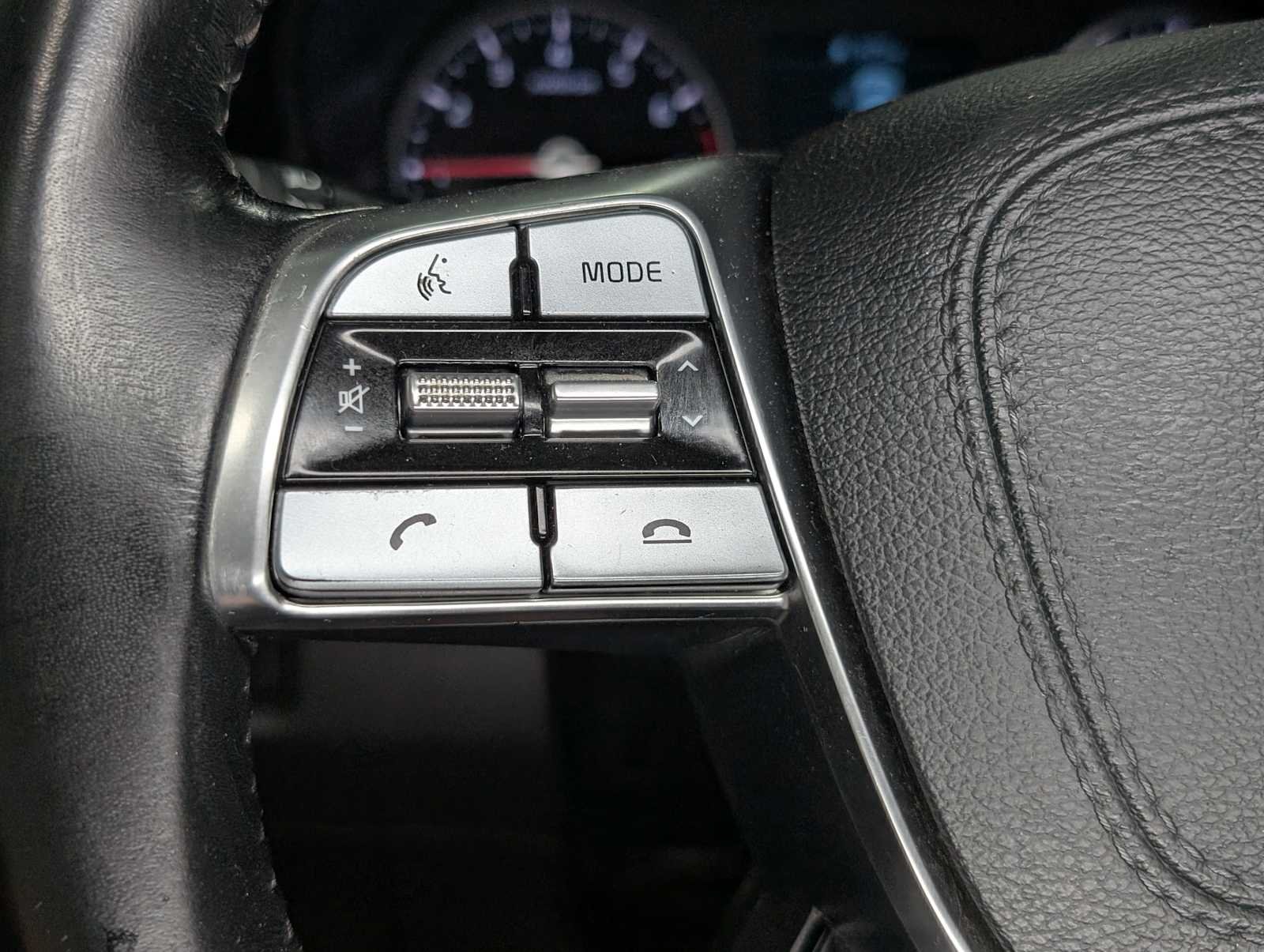 Certified Used 2022 Everlasting Silver Kia LX image 34