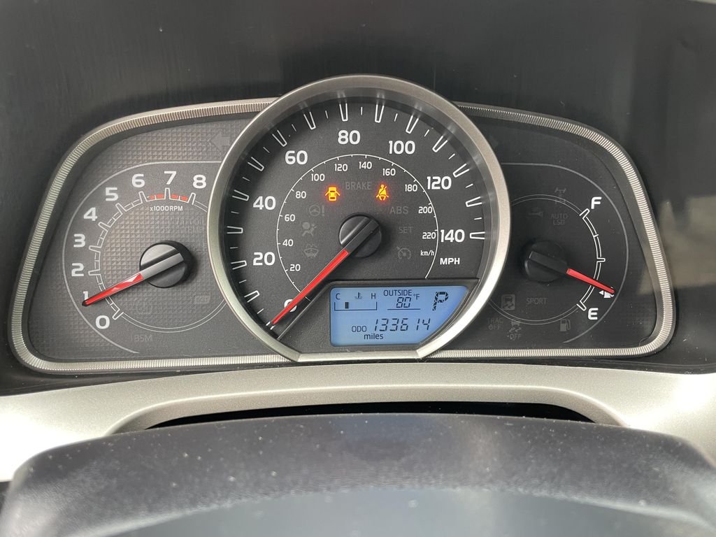Used 2015 Black Toyota LE image 21