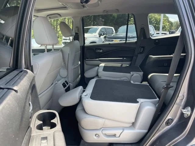 Used 2019 Gray Honda Touring image 11