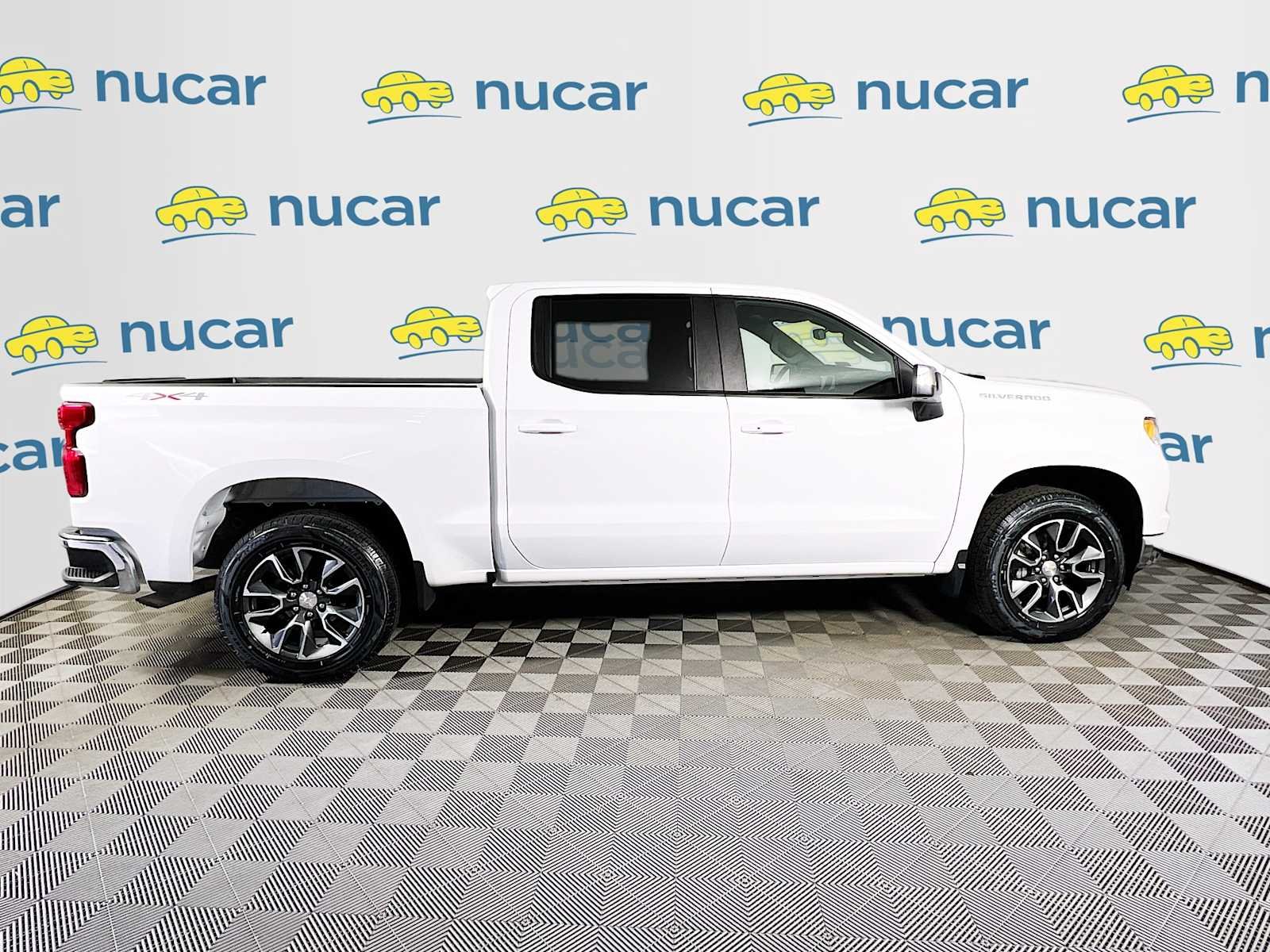Used 2023 Summit White Chevrolet LT image 8