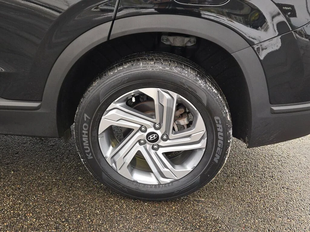 2023 Hyundai Santa Fe SE - Photo 16