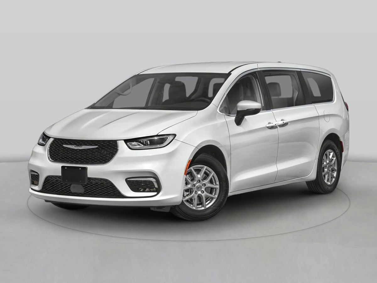 2023 Chrysler Pacifica Touring L's photo