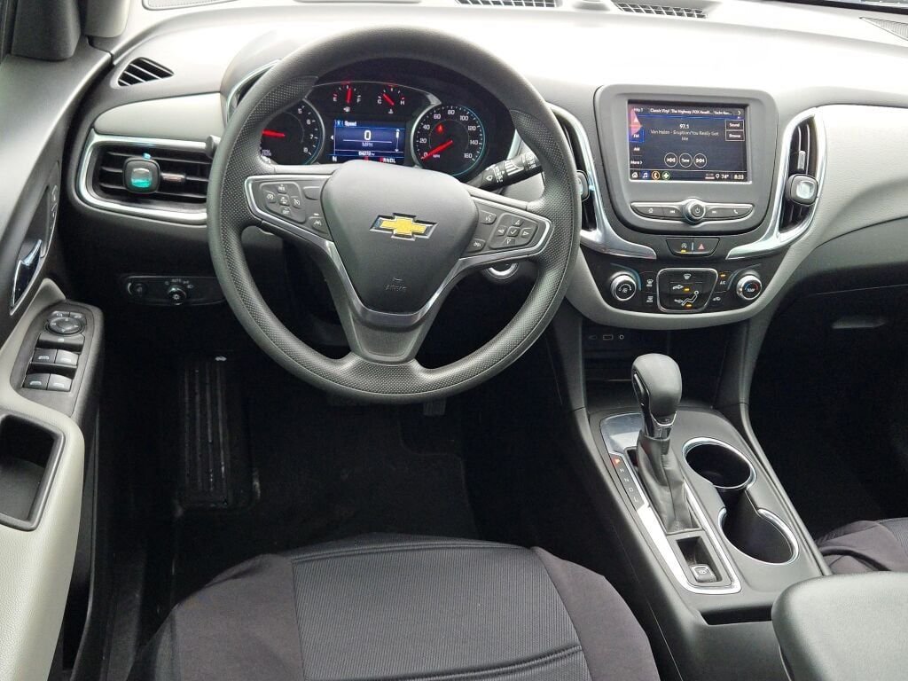Used 2022 Silver Chevrolet LS image 16
