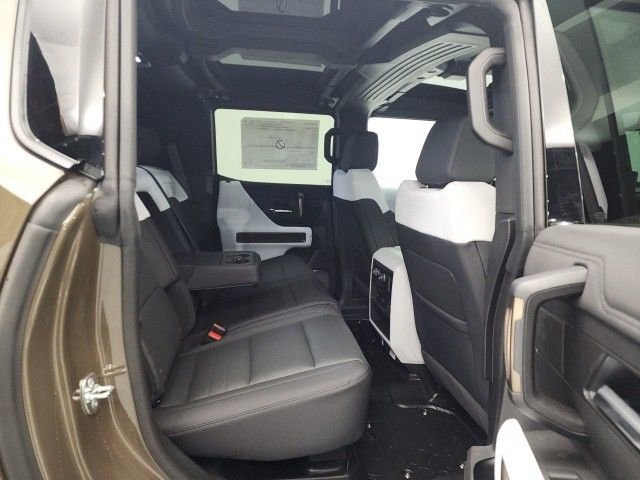 2025 GMC HUMMER EV 2X - Photo 24
