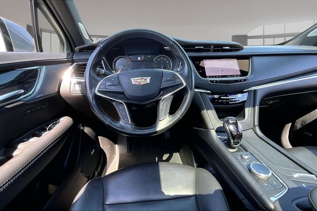 Used 2023 Silver Cadillac Premium Luxury image 5