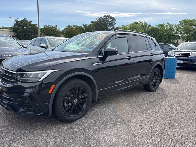 2022 Volkswagen Tiguan 2.0T SE R-Line Black