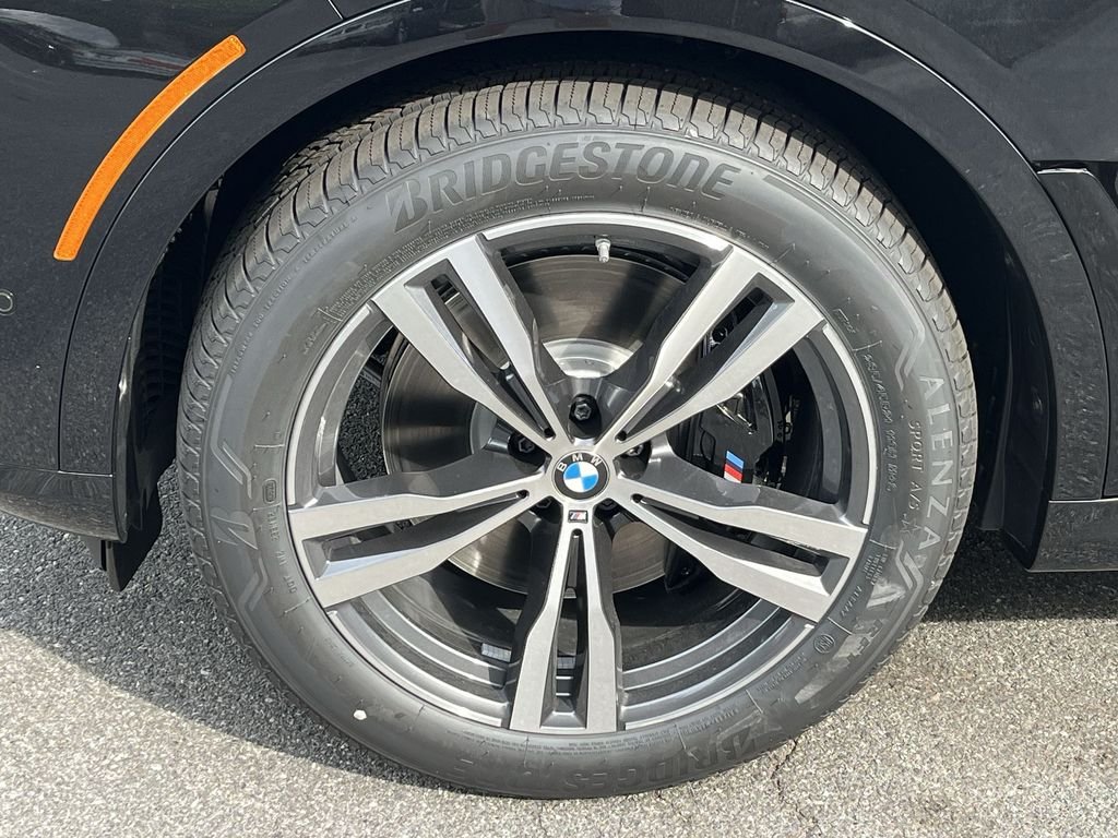 New 2027 Black BMW xDrive40i image 10