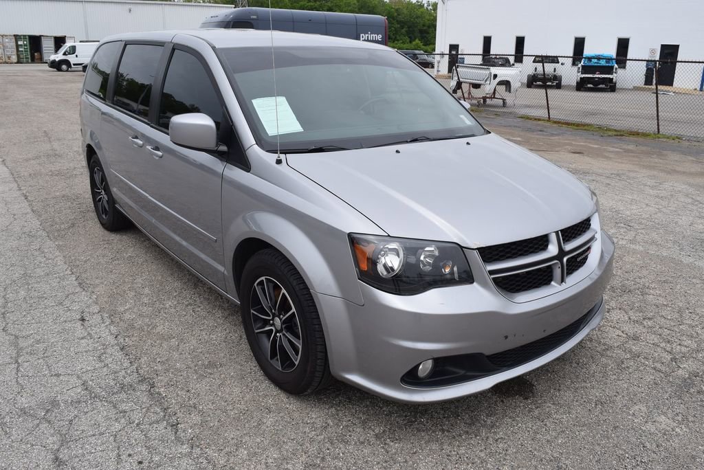 2017 Dodge Grand Caravan GT's photo