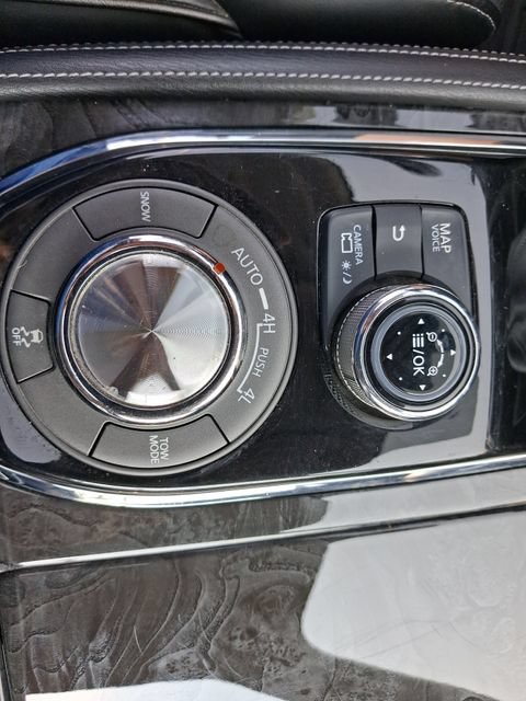 Used 2021 Silver INFINITI LUXE AWD image 12