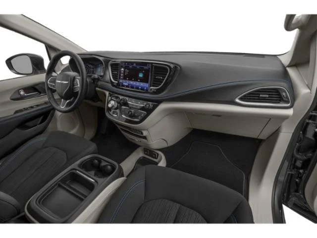 Used 2022 Silver Mist Clearcoat Chrysler Touring L image 18