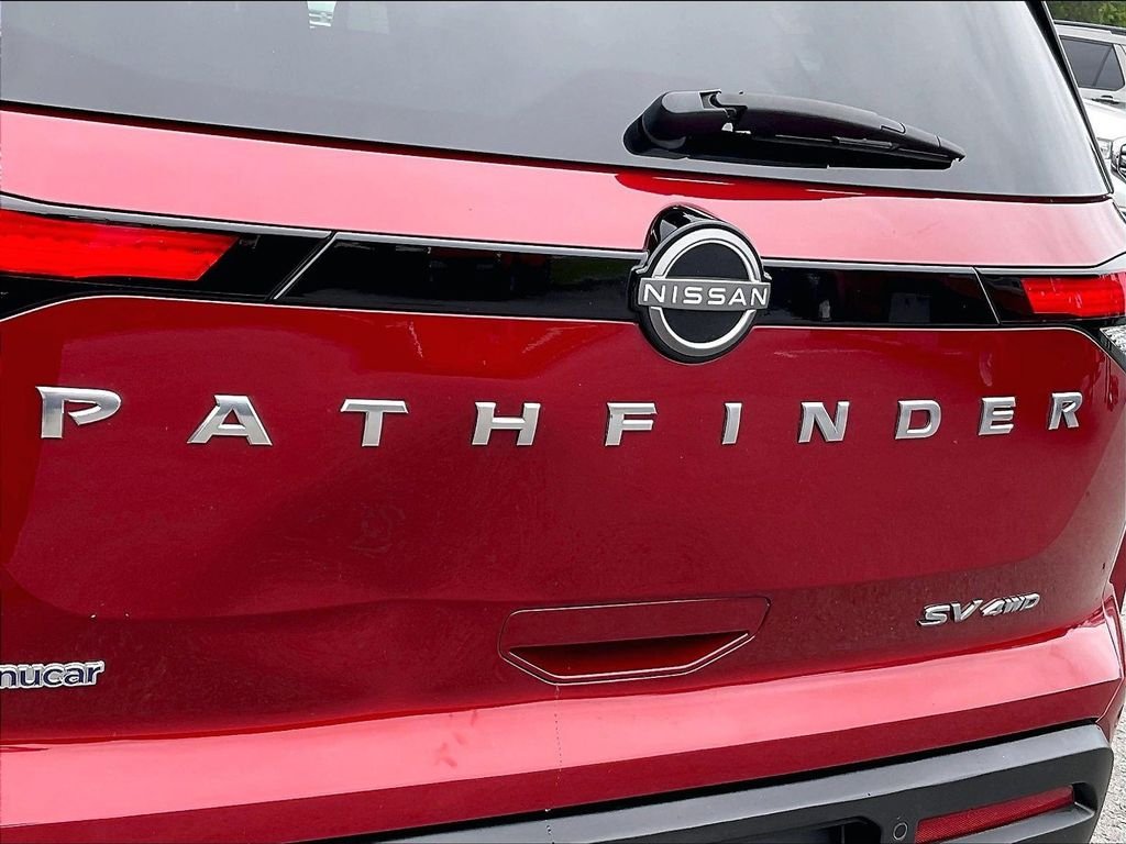 Used 2022 Red Nissan SV image 30