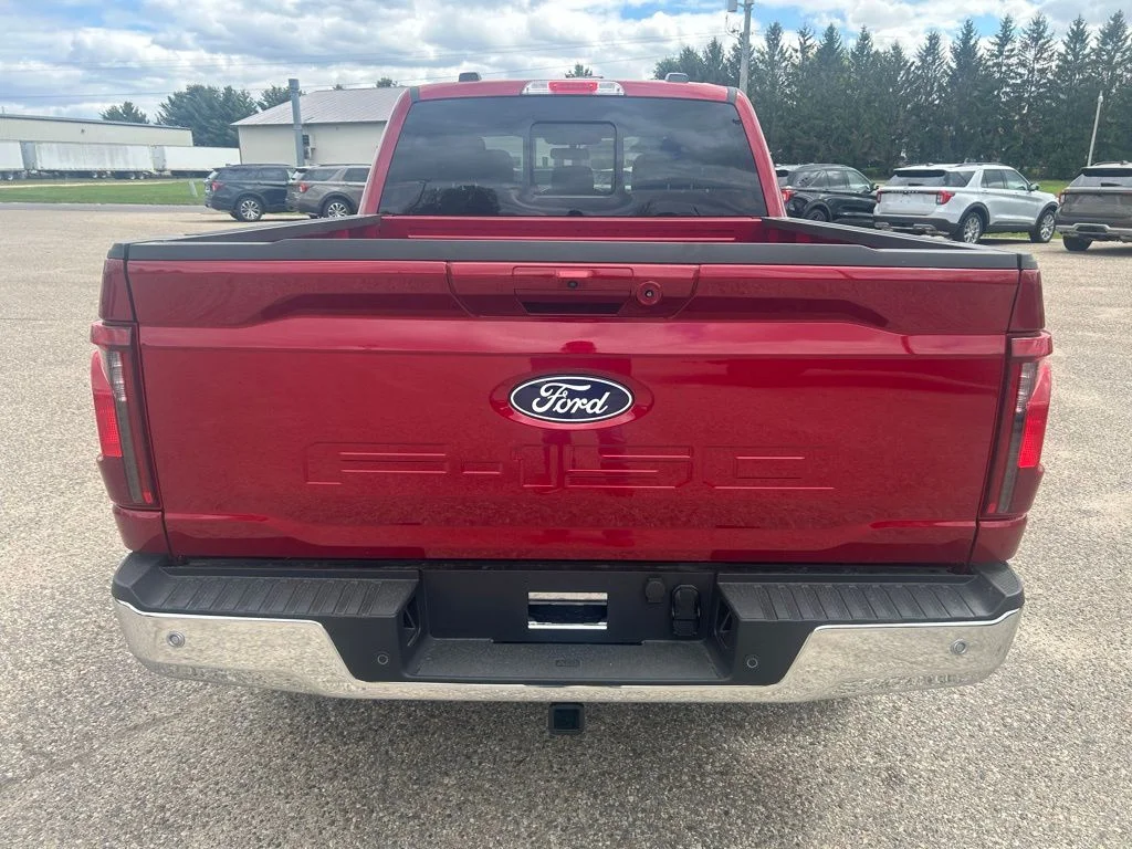 New 2026 Ruby Red Metallic Tinted Clearcoat Ford XLT image 6