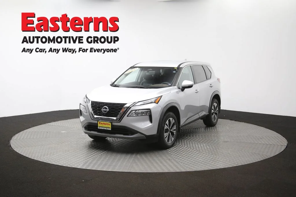 Used 2023 Silver Nissan SV image 116