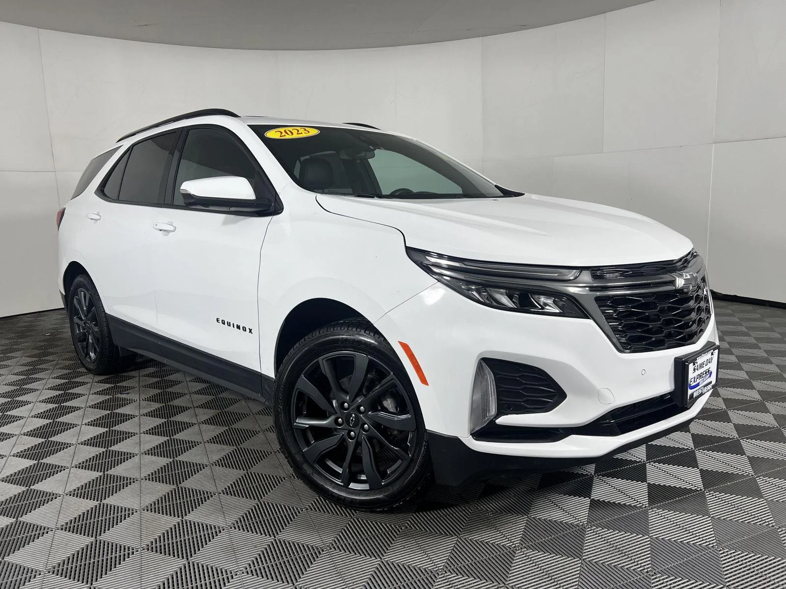 Used 2023 Summit White Chevrolet RS image 44