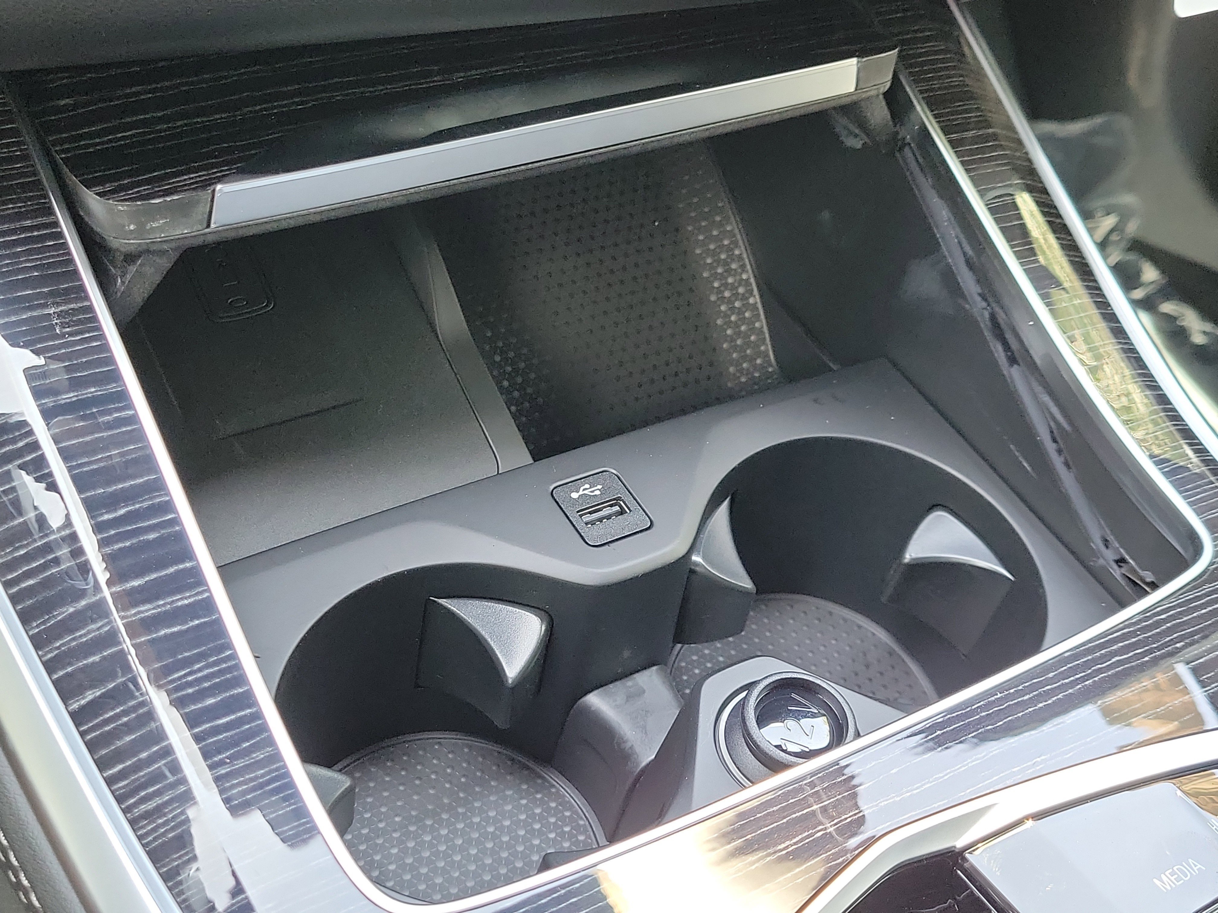 New 2026 Alpine White BMW sDrive40i image 29