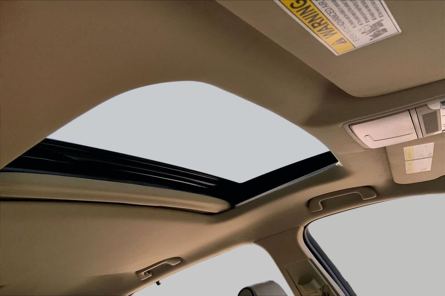 Used 2019 White Diamond Pearl Acura w/Advance Pkg image 14