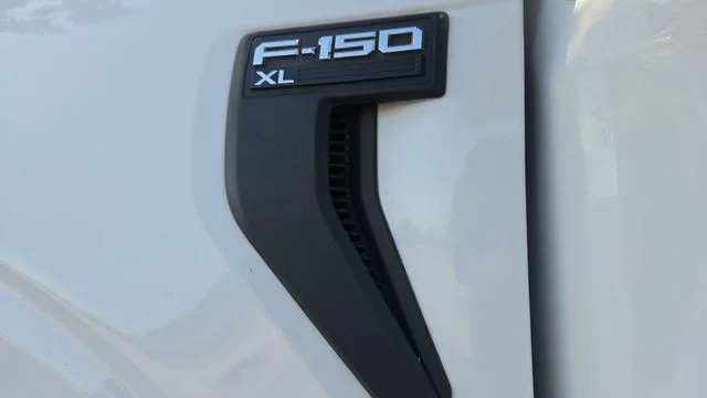 Used 2022 White Ford XL image 31