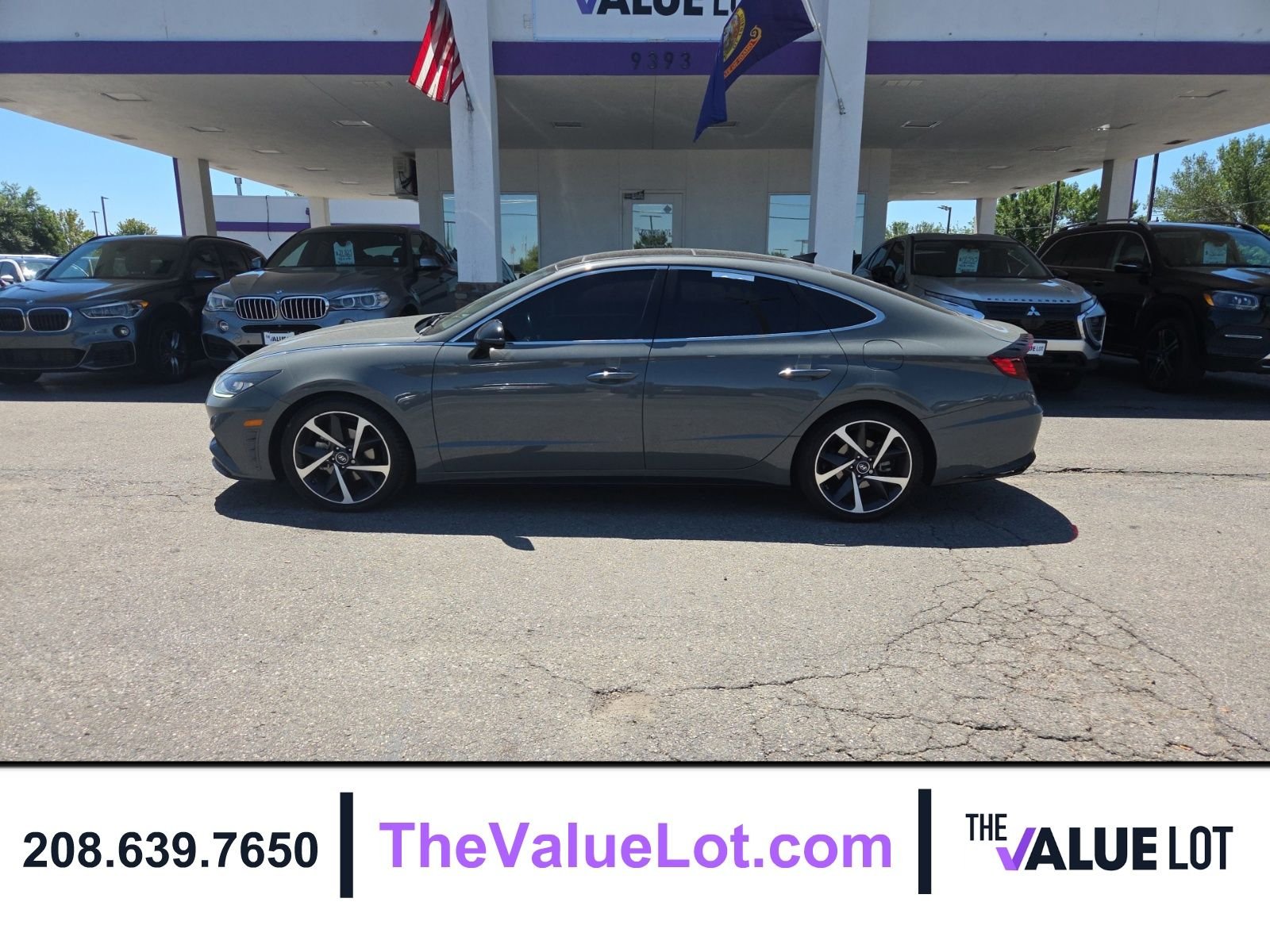 Used 2022 Gray Hyundai SEL Plus image 2