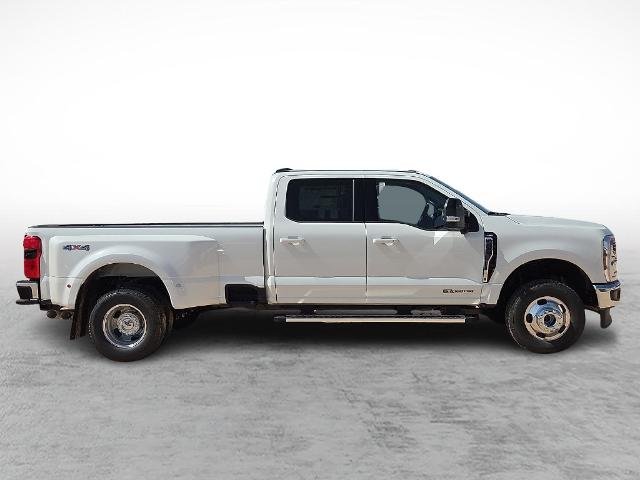 New 2026 Star White Metallic Tri-Coat Ford F-350® Lariat® image 37