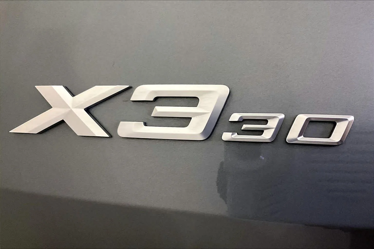Used 2026 Skyscraper Grey Metallic BMW 30 xDrive image 9