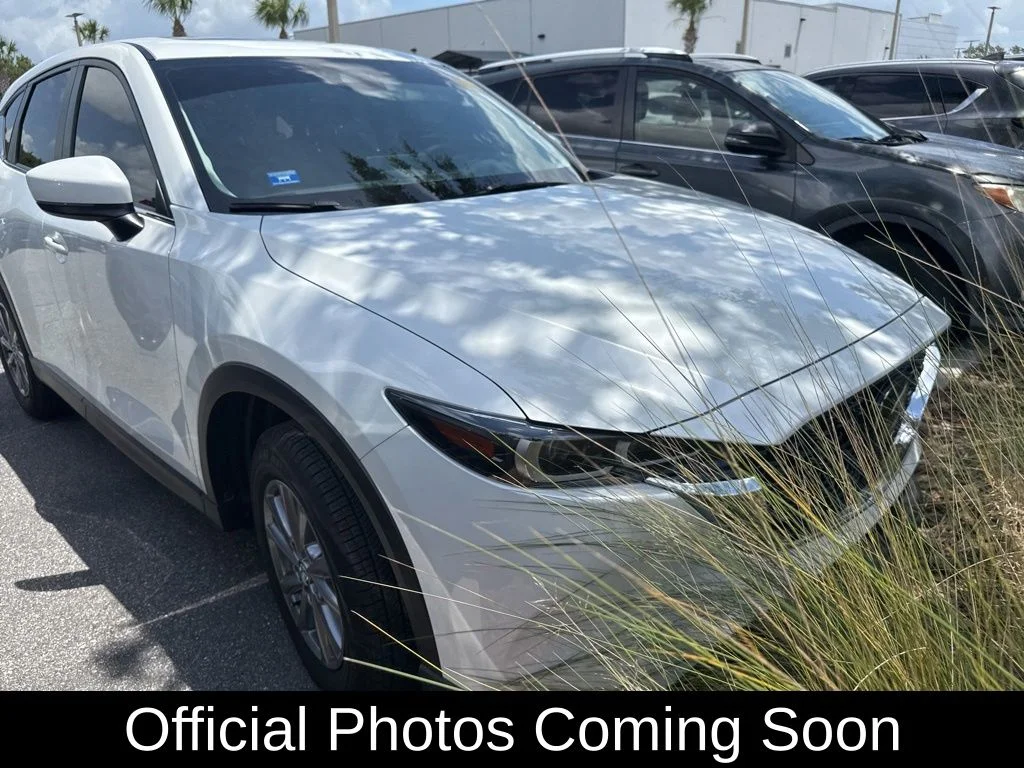 2023 Mazda CX-5 S Preferred package Auto AWD's photo