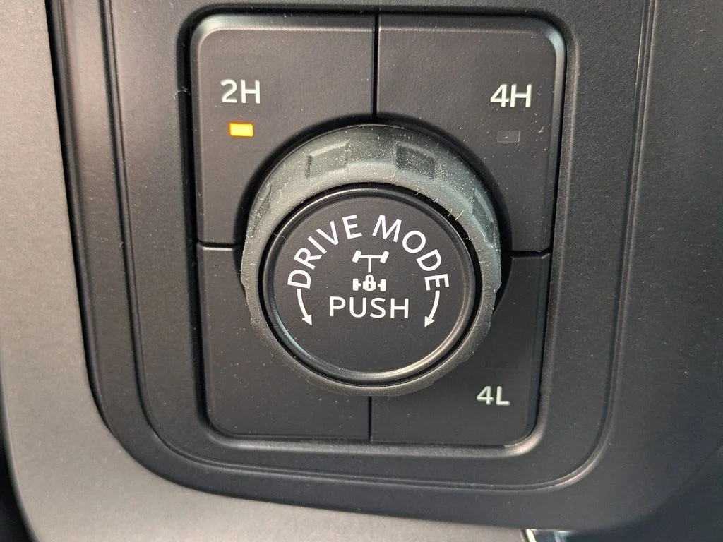 New 2026 Avalanche Ford XLT image 26