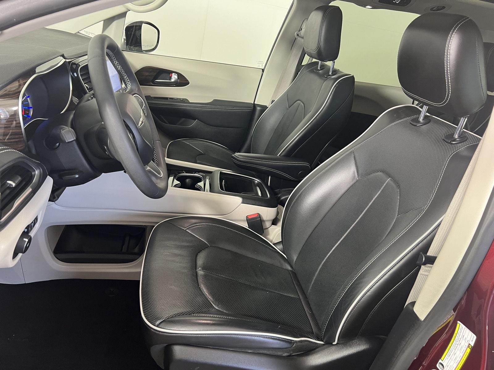 Used 2023 Velvet Red Pearlcoat Chrysler Hybrid Limited image 11