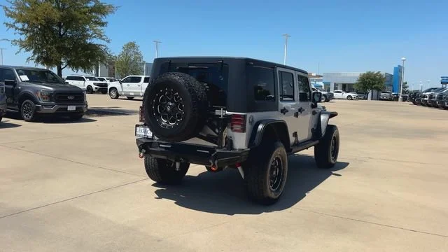 Used 2009 Silver Jeep X image 8