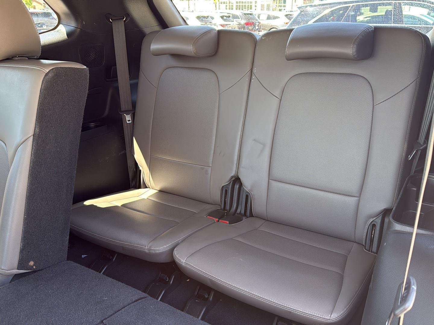 Used 2015 Iron Frost Hyundai GLS image 32