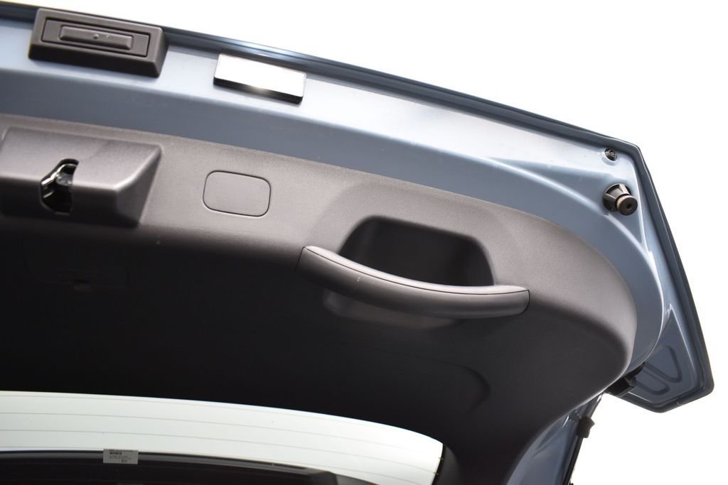 New 2027 Frost Blue / Black Roof Kia S image 19