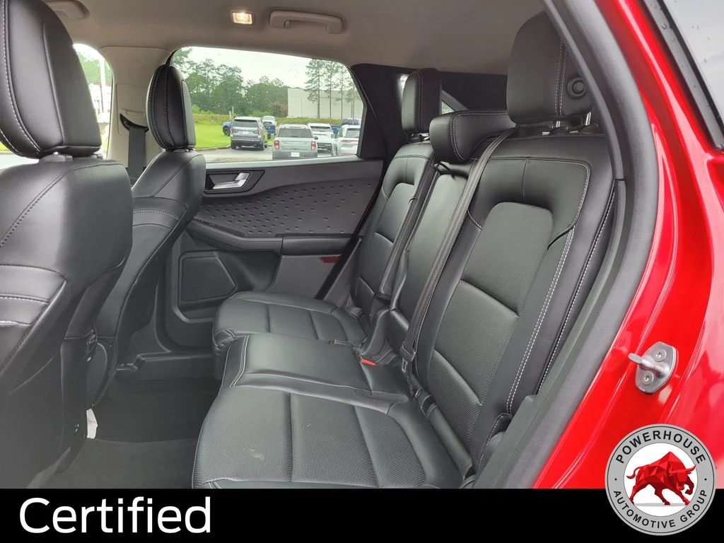 Used 2020 Red Ford SEL image 17