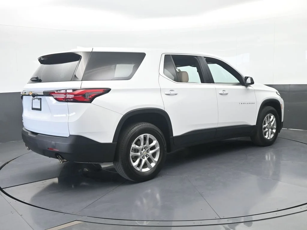 Used 2022 Summit White Chevrolet LS image 6