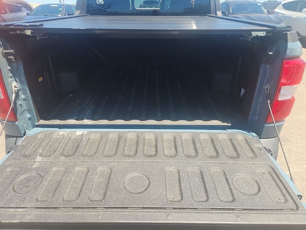 Used 2022  Ford Lariat image 17