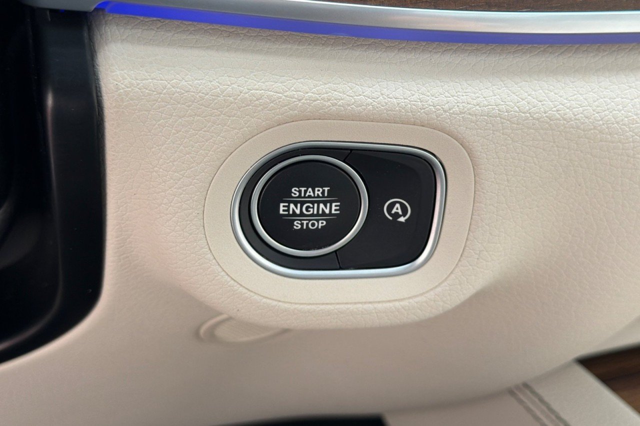 Certified Used 2024 Black Mercedes-Benz GLE 350 image 22