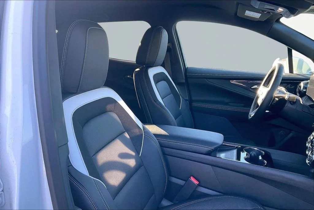 2025 Chevrolet Blazer EV LT - Photo 13