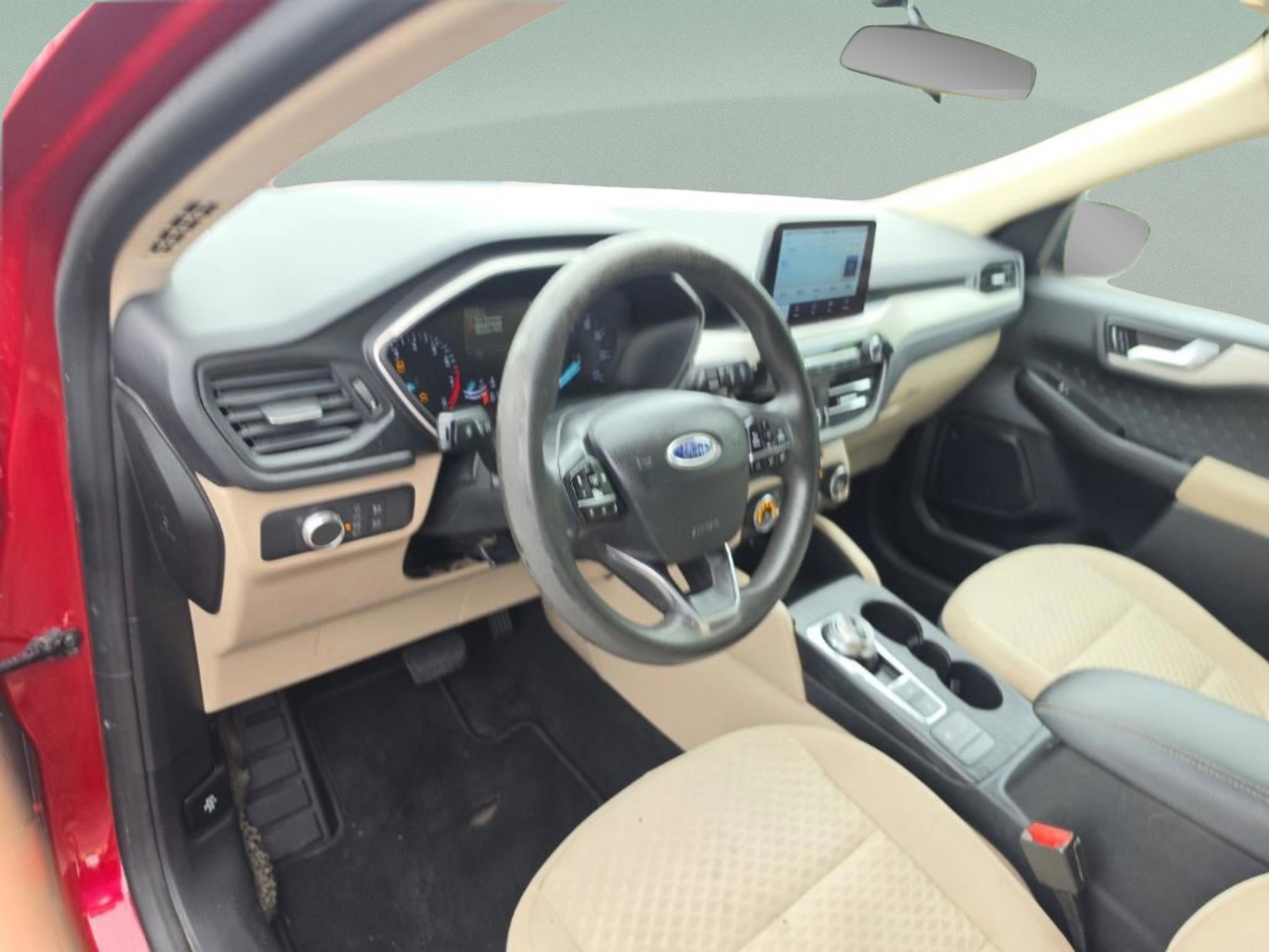 Used 2020 Red Ford SE image 12