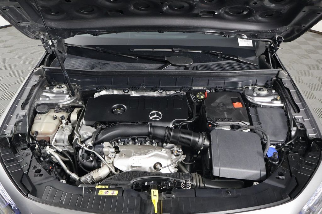 Certified Used 2023 Mountain Gray Metallic Mercedes-Benz GLB 250 image 16