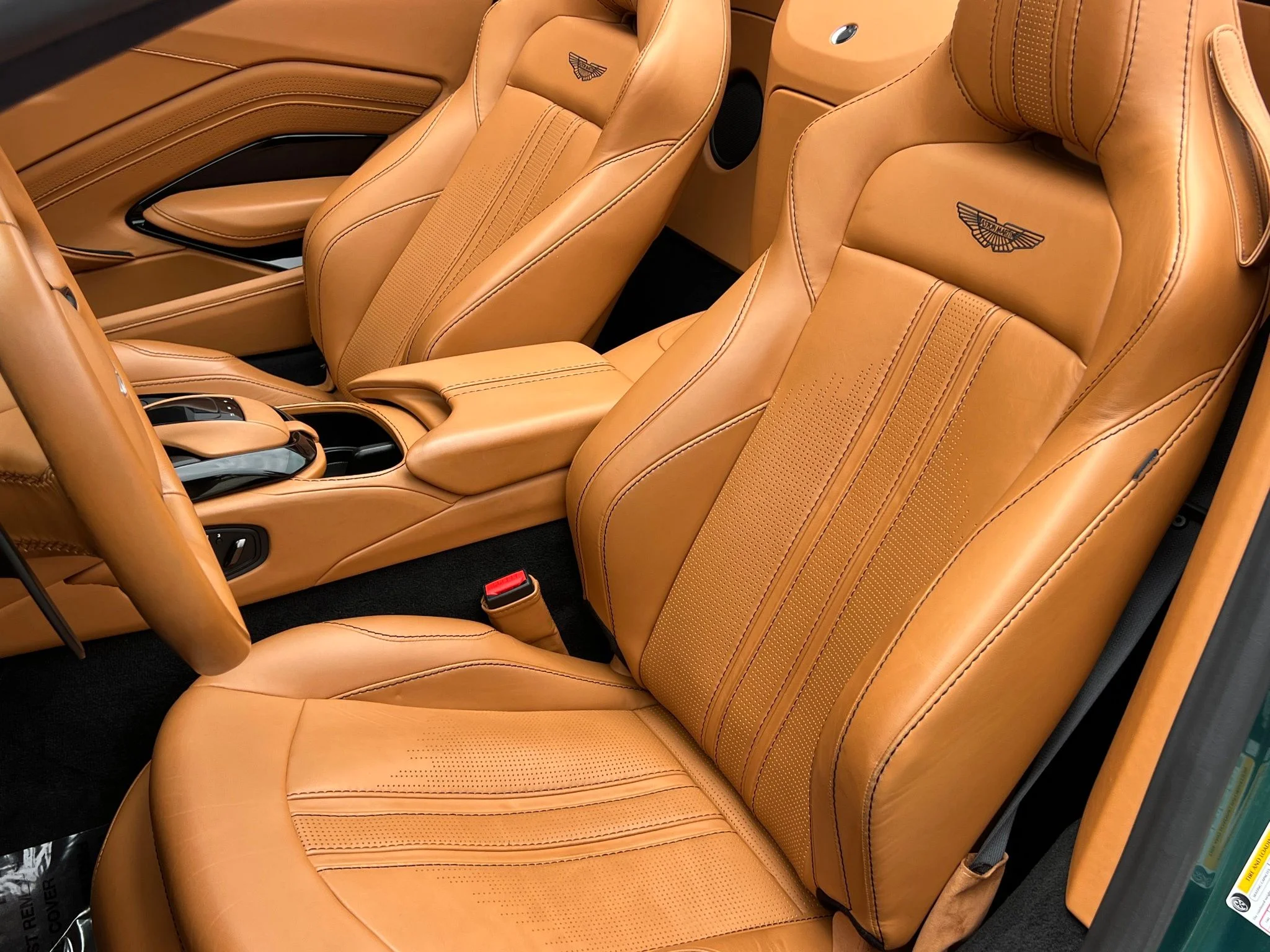 Used 2023 Green Aston Martin  image 4