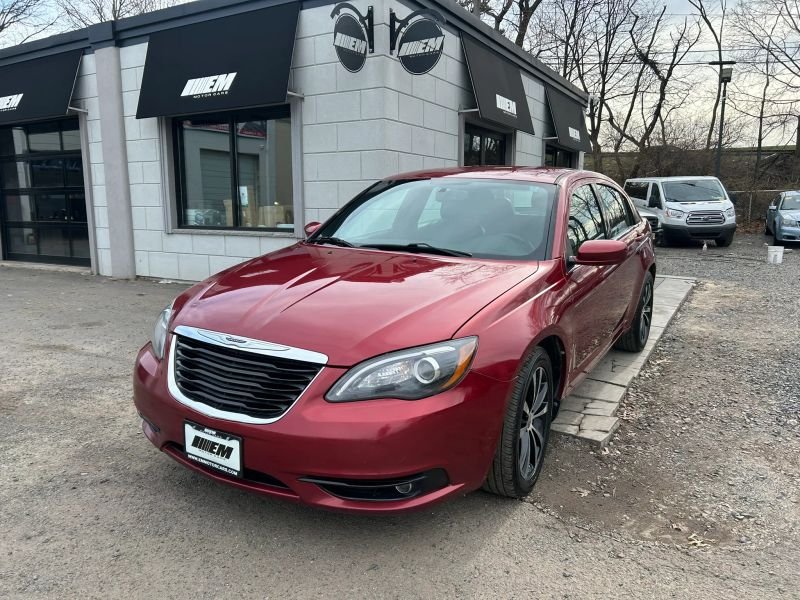 2013 Chrysler 200 Limited