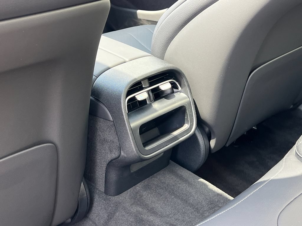 New 2026 MANUFAKTUR Alpine Grey Mercedes-Benz E 350 image 59