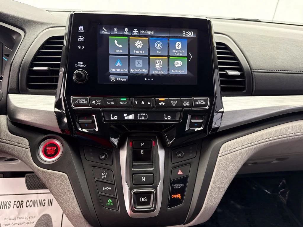 Used 2020 Silver Honda EX-L image 24