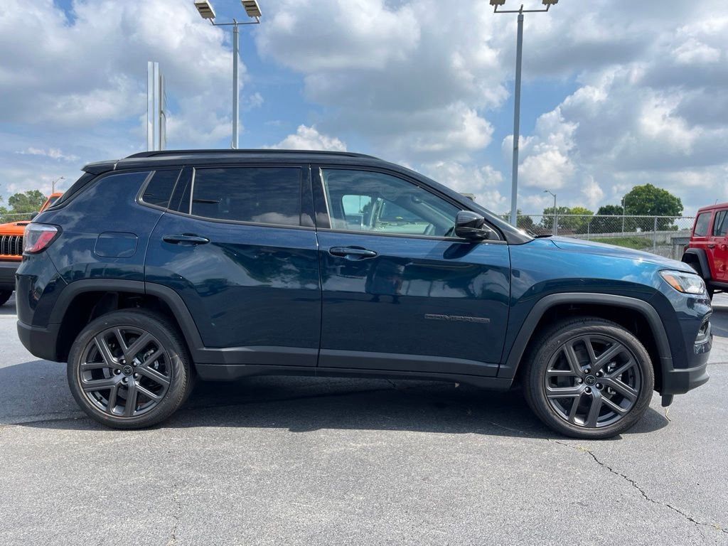 New 2026 Fathom Blue Pearl-Coat Exterior Paint Jeep Limited image 41